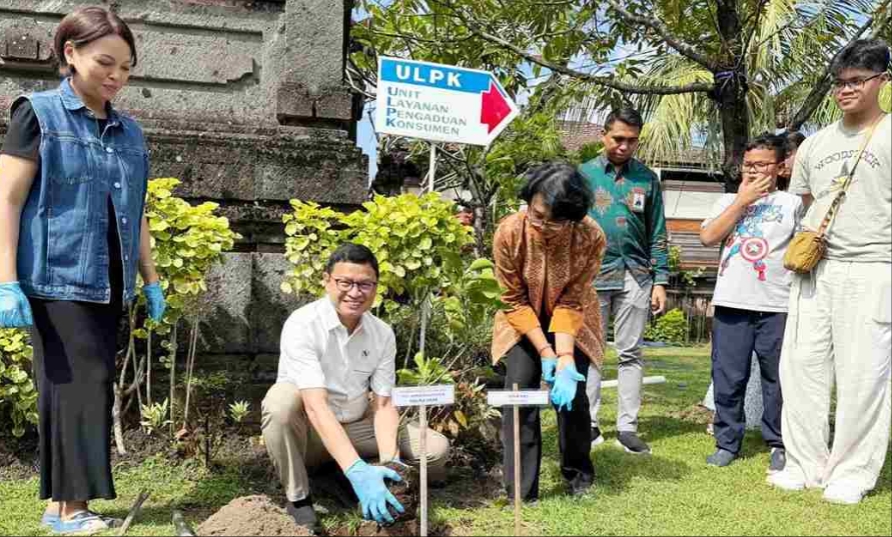 Taruna Ikrar dan Gerakan Cinta Bumi: Dari Denpasar, Sehelai Daun Ditumbuhkan Menjadi Harapan Bangsa