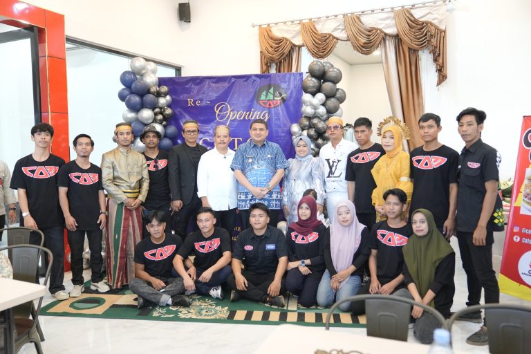 Coto Makassar Kembali Bergaung: Warung Legendaris Ini Resmi Dibuka Lagi oleh Wali Kota