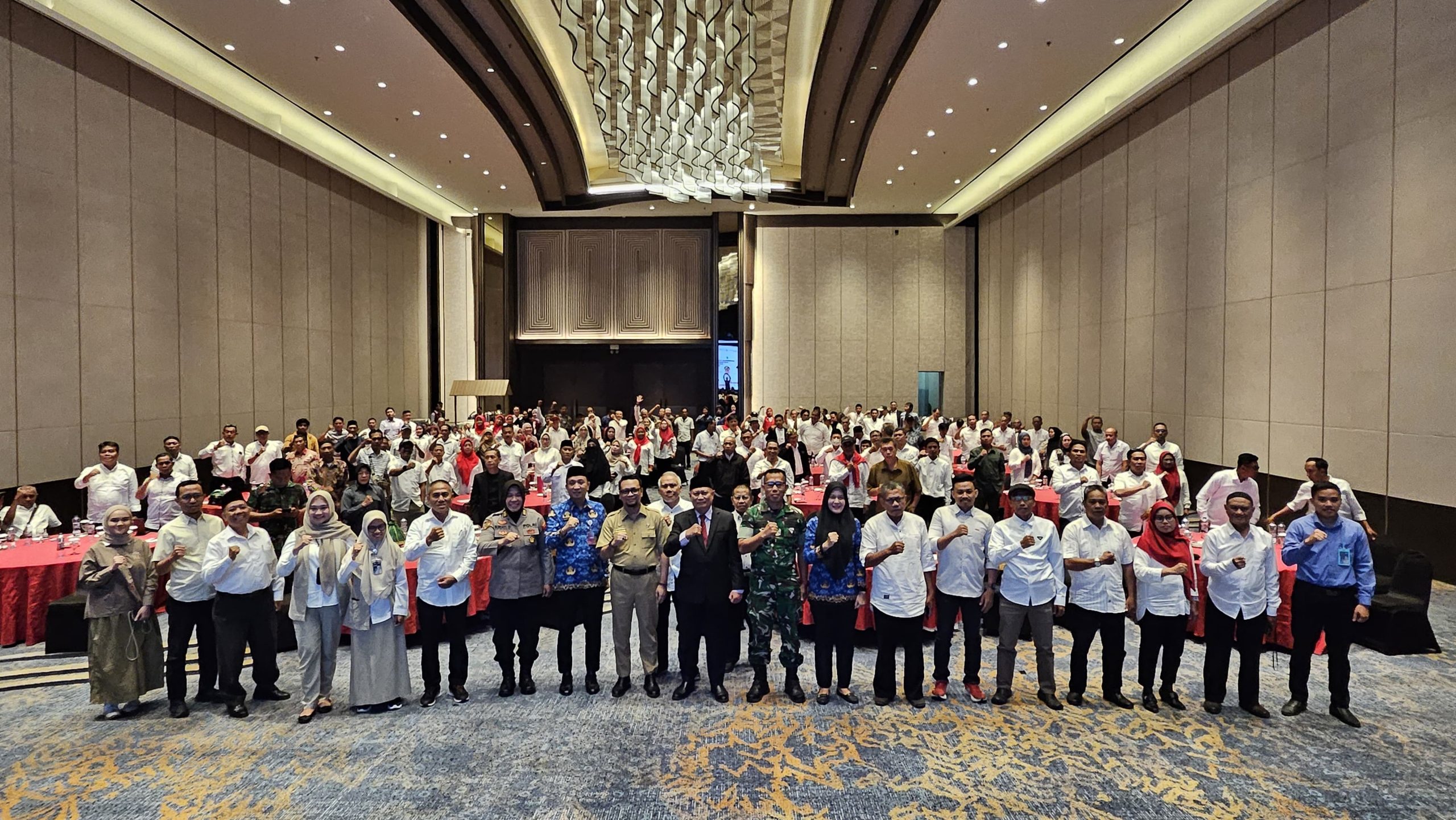 Pemkot Makassar Perkuat Ekonomi Kerakyatan, 153 Pengurus KKMP Ikuti Bimtek Rencana Bisnis di Hotel Claro