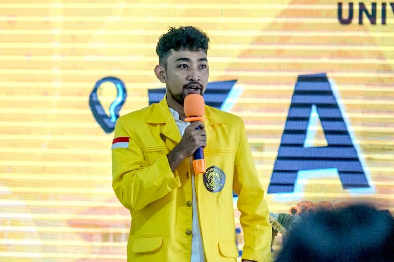 Mahasiswa Pascasarjana UI, Sulkifli Azis